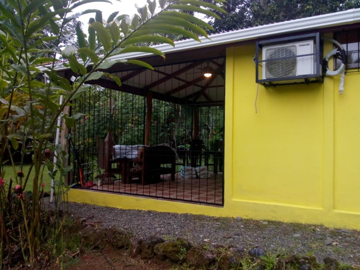 Villa Casita Amarilla Cahuita Exterior foto